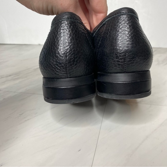 Vionic Sellah Black Leather Loafer 6 1/2 - Picture 4 of 14